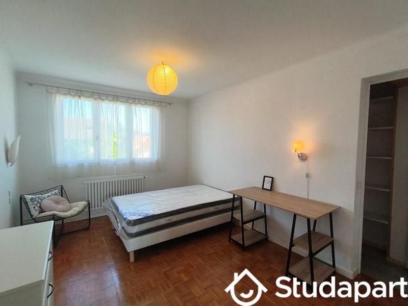 Chambre - 16 m² - 1 pièce