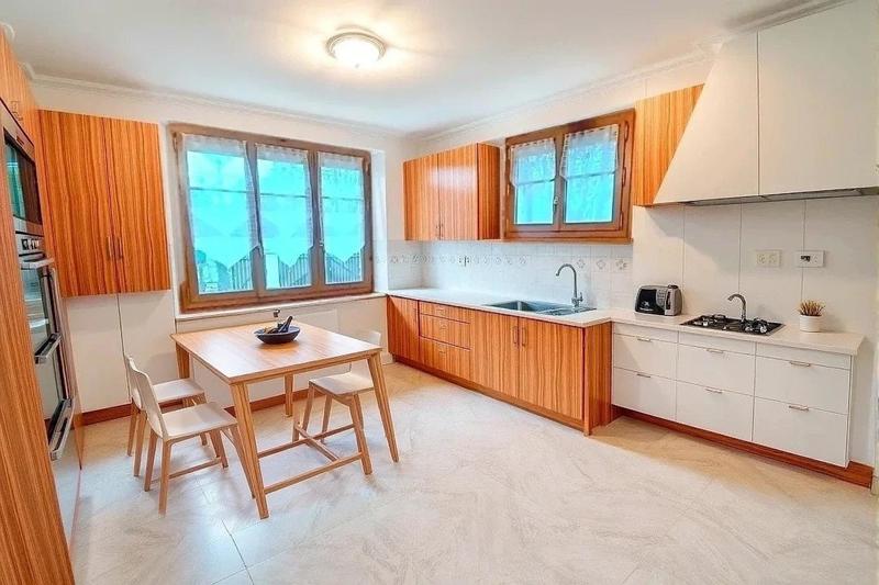 Maison - 156 m² - 5 pièces