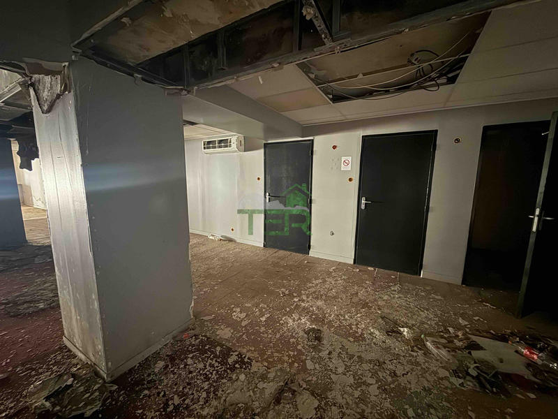 Local commercial - 313 m²