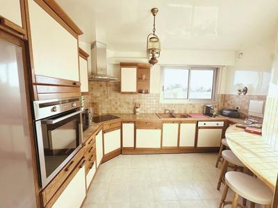 Appartement - 80 m² - 4 pièces