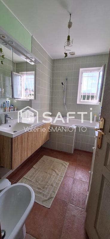 Maison - 100 m² - 4 pièces