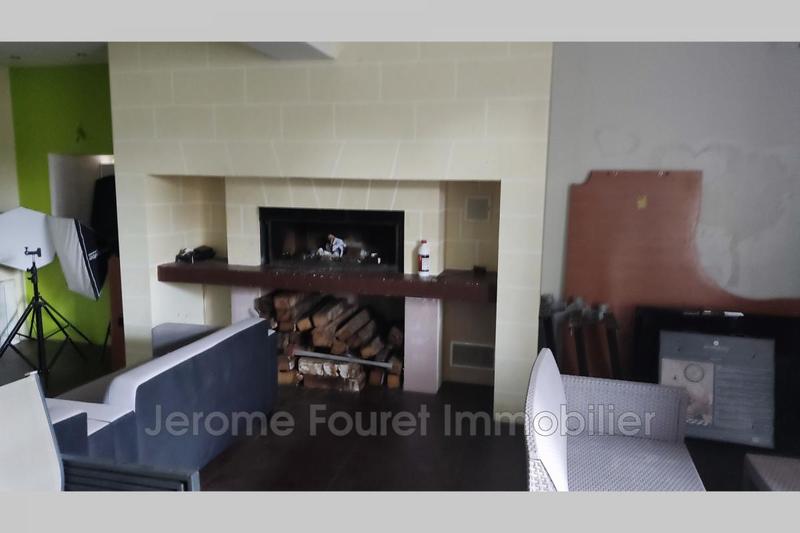 Maison en pierre - 256 m² - 7 pièces