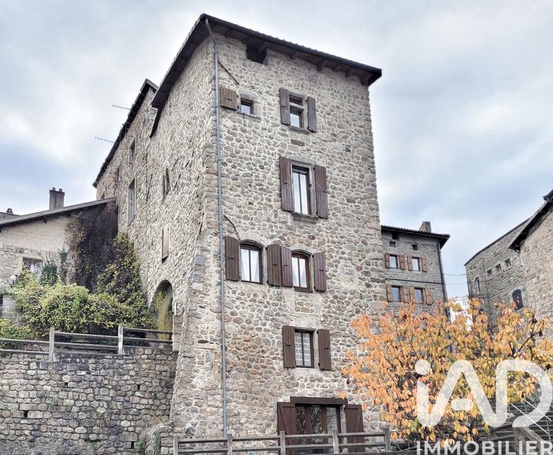 Maison de ville - 116 m² - 9 pièces