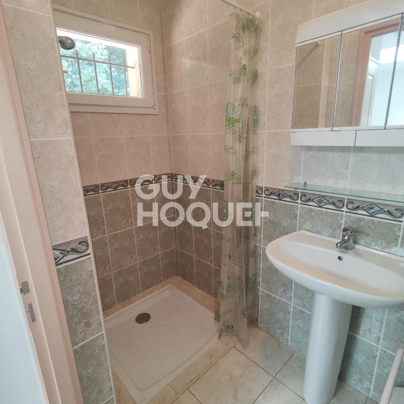 Maison - 195 m² - 8 pièces