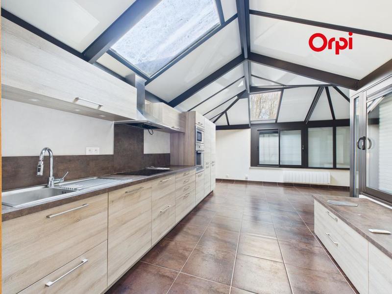 Maison - 94 m² - 4 pièces