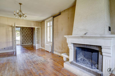 Maison - 190 m² - 8 pièces