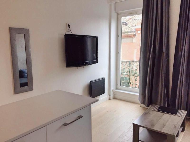 Studio - 25 m² - 1 pièce