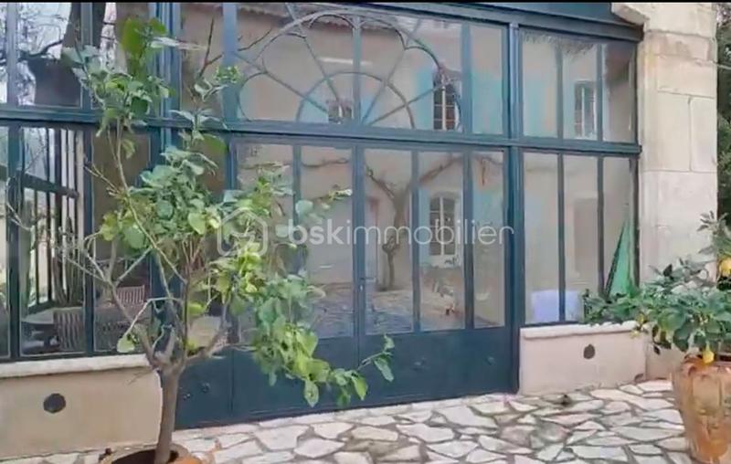 Demeure - 283 m² - 10 pièces