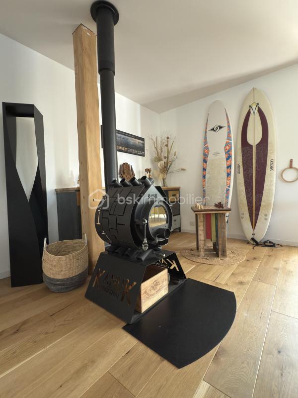 Propriété - 166 m² - 9 pièces