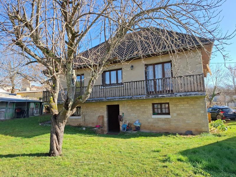 Maison - 90 m² - 4 pièces