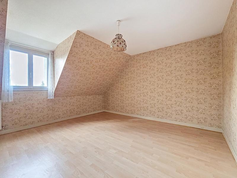 Maison - 120 m² - 6 pièces