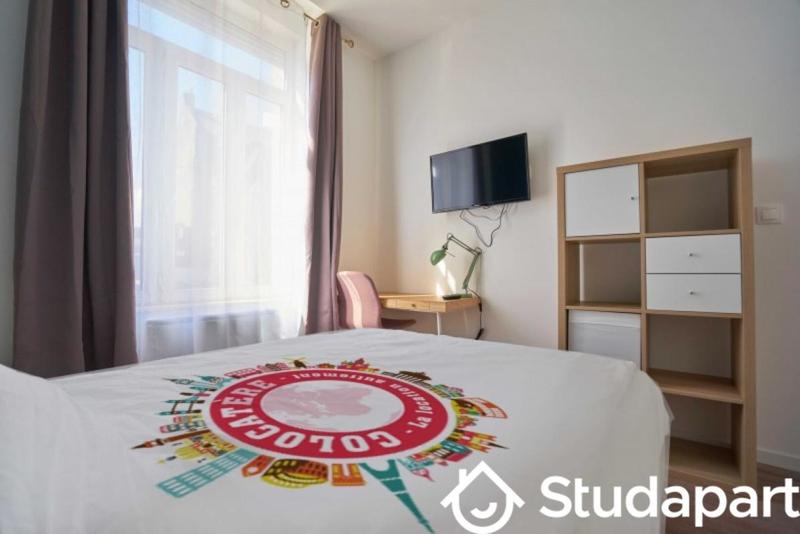 Chambre - 11 m² - 1 pièce