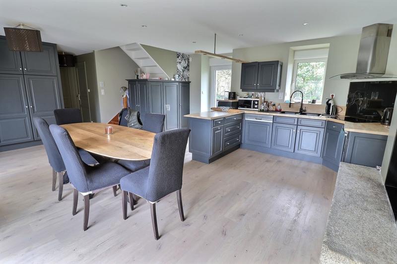 Maison - 145 m² - 7 pièces