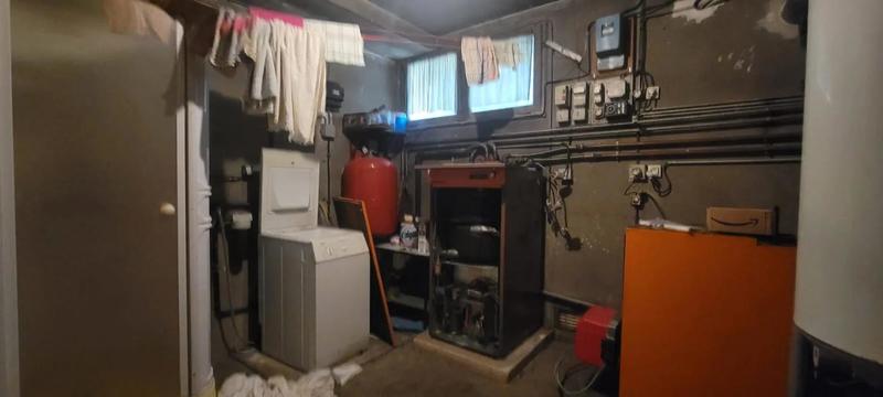 Maison - 150 m² - 1 pièce