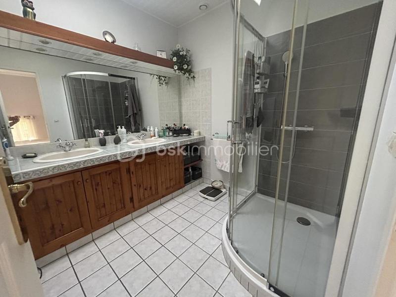 Maison en pierre - 221 m² - 7 pièces