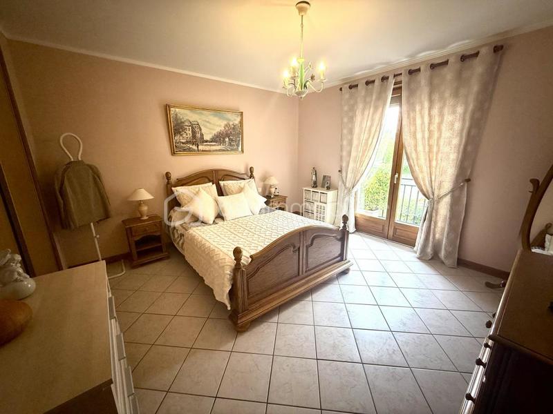 Maison - 177 m² - 5 pièces