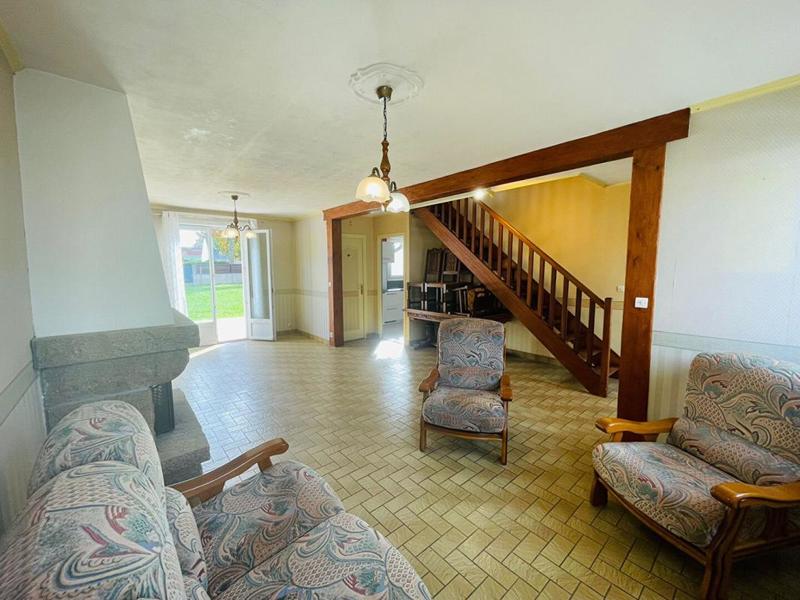 Maison - 98 m² - 5 pièces