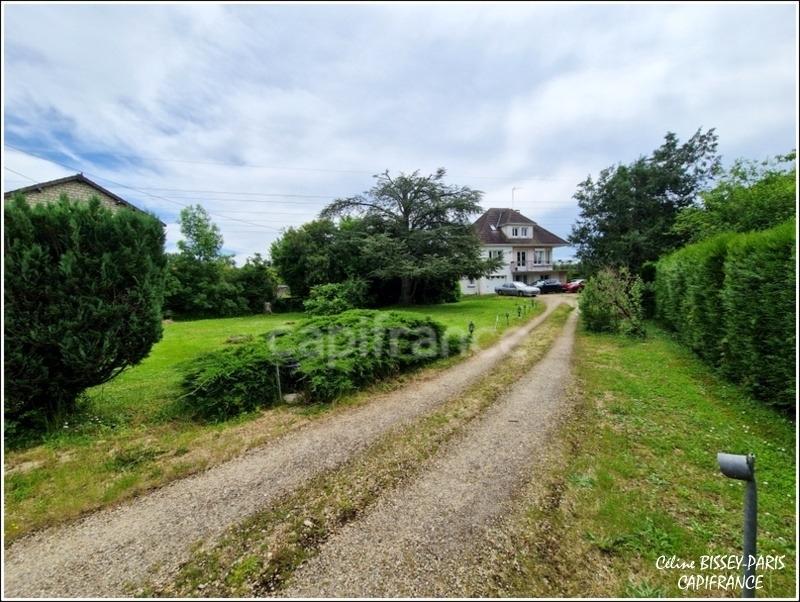 Maison - 170 m² - 5 pièces