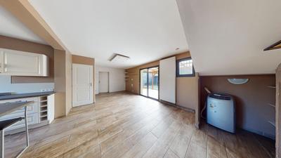 Maison - 79 m² - 4 pièces