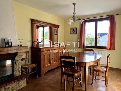 Maison - 84 m² - 5 pièces