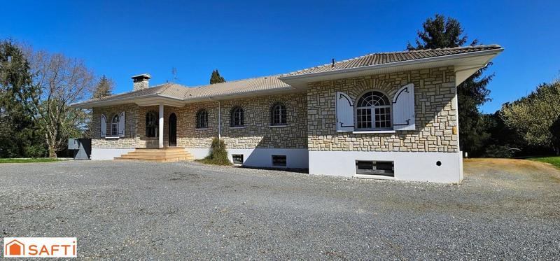 Maison - 322 m² - 9 pièces