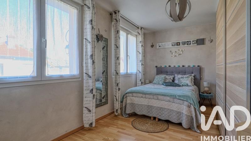 Maison - 111 m² - 6 pièces