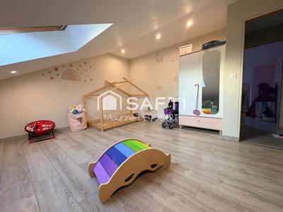 Maison - 145 m² - 5 pièces