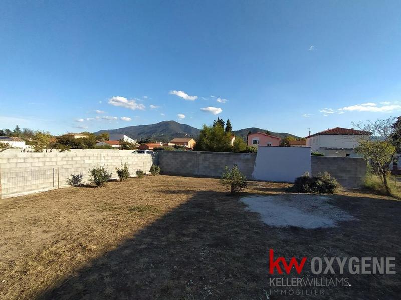 Terrain constructible - 303 m²