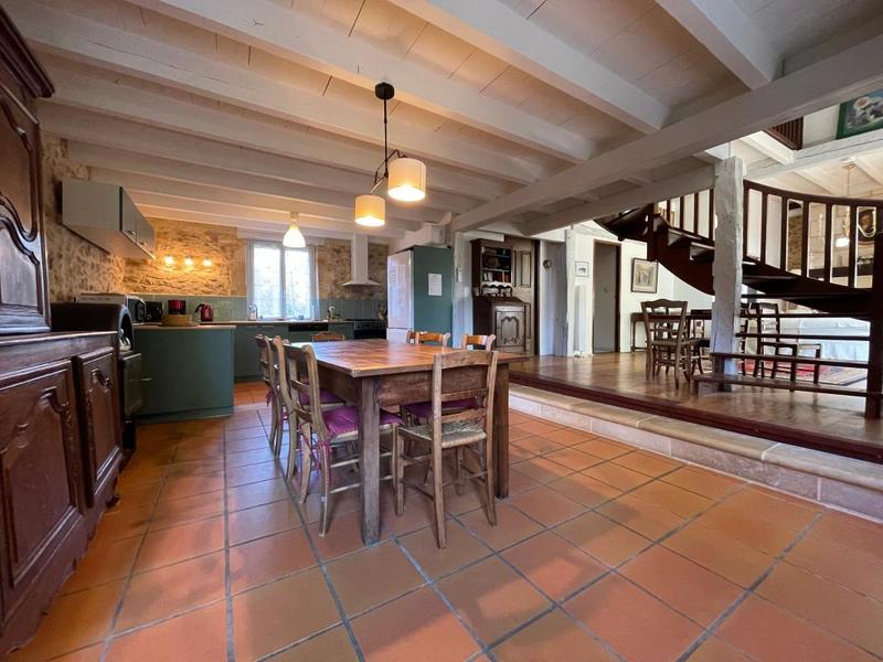 Maison en pierre - 138 m² - 5 pièces