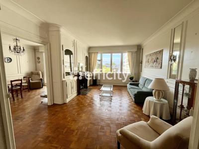 Appartement - 122 m² - 5 pièces