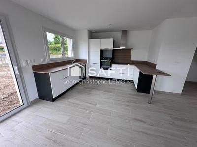 Maison - 100 m² - 5 pièces