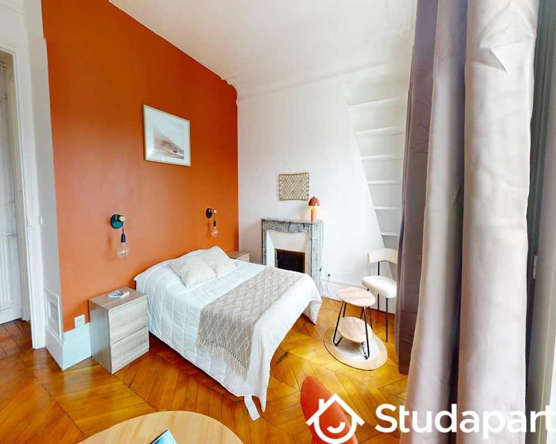 Chambre - 190 m² - 1 pièce