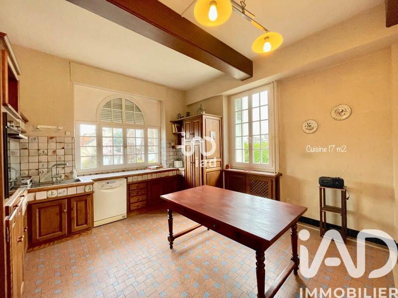 Maison - 200 m² - 6 pièces