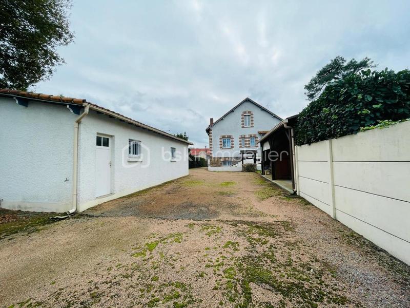 Maison - 184 m² - 6 pièces