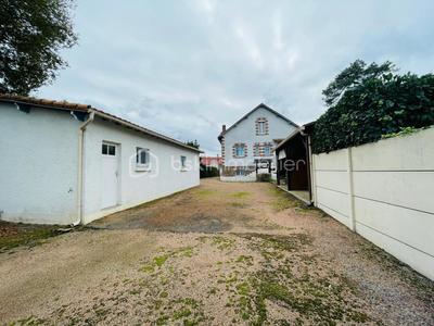 Maison - 184 m² - 6 pièces