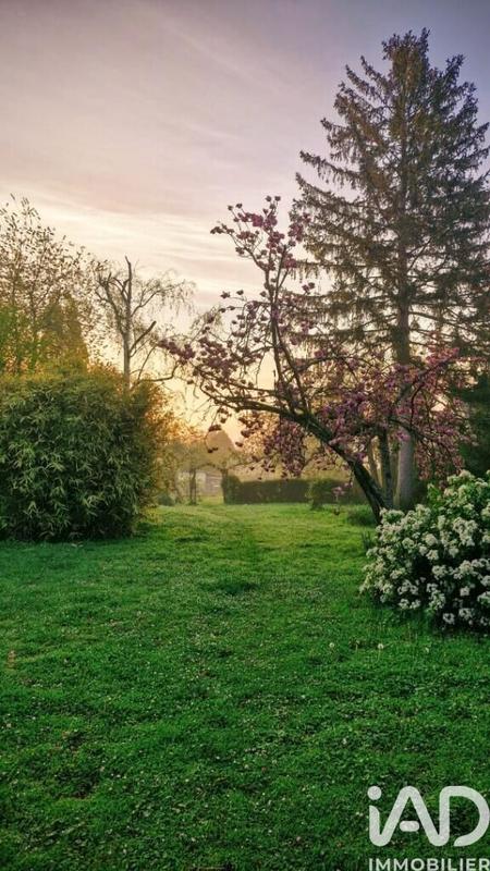 Maison - 280 m² - 9 pièces