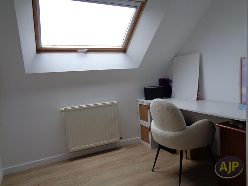 Maison - 107 m² - 6 pièces