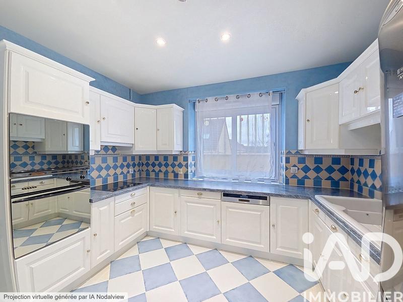 Maison - 223 m² - 5 pièces