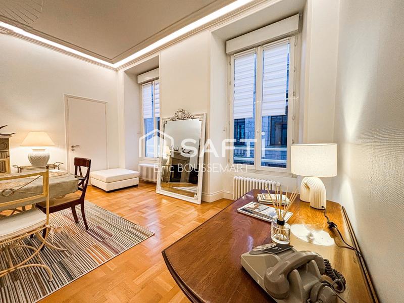 Appartement - 135 m² - 6 pièces