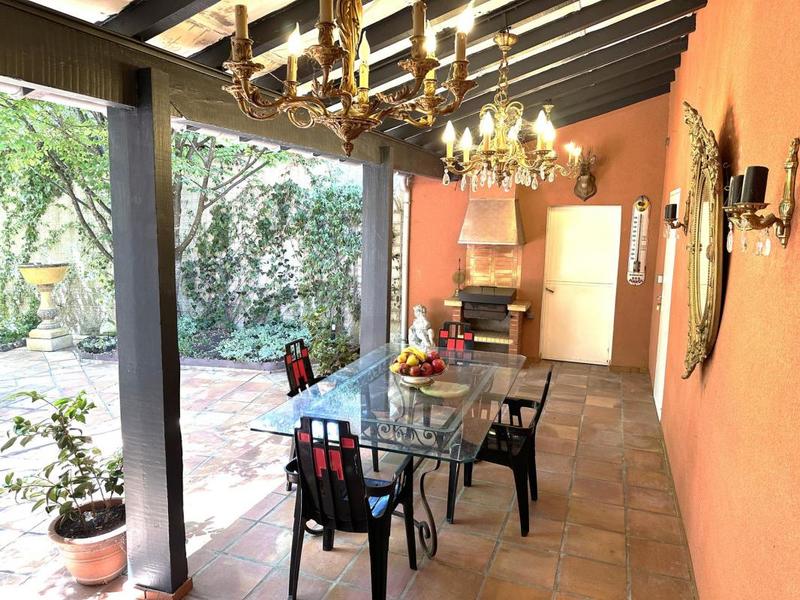 Maison - 424 m² - 13 pièces