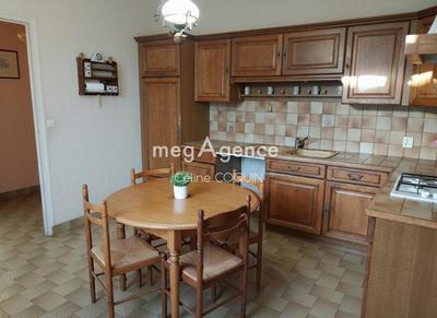 Maison - 100 m² - 5 pièces