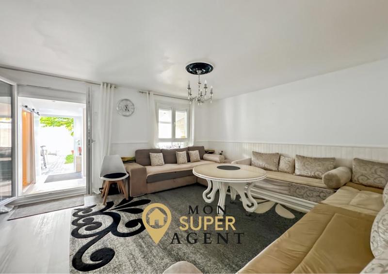 Maison - 96 m² - 5 pièces