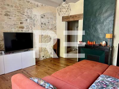 Maison - 196 m² - 8 pièces