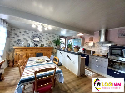 Maison - 101 m² - 5 pièces