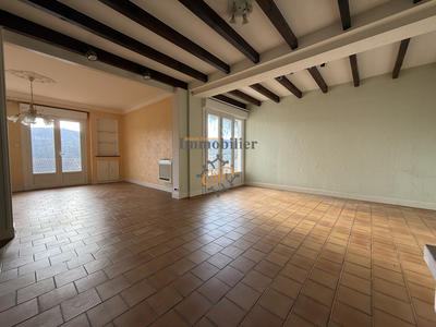 Maison - 185 m² - 7 pièces