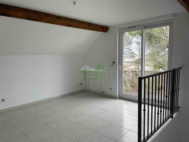 Maison - 103 m² - 9 pièces