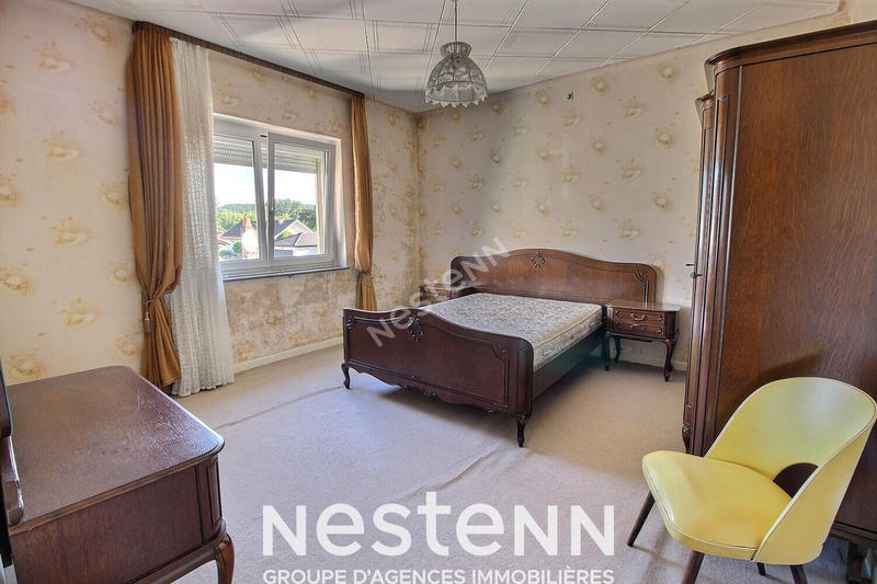 Maison - 176 m² - 9 pièces