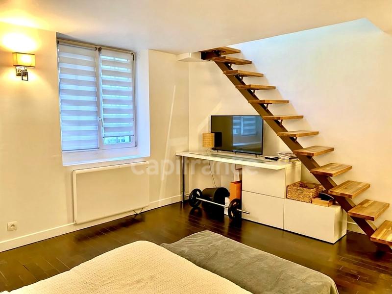 Appartement bourgeois - 71 m² - 3 pièces