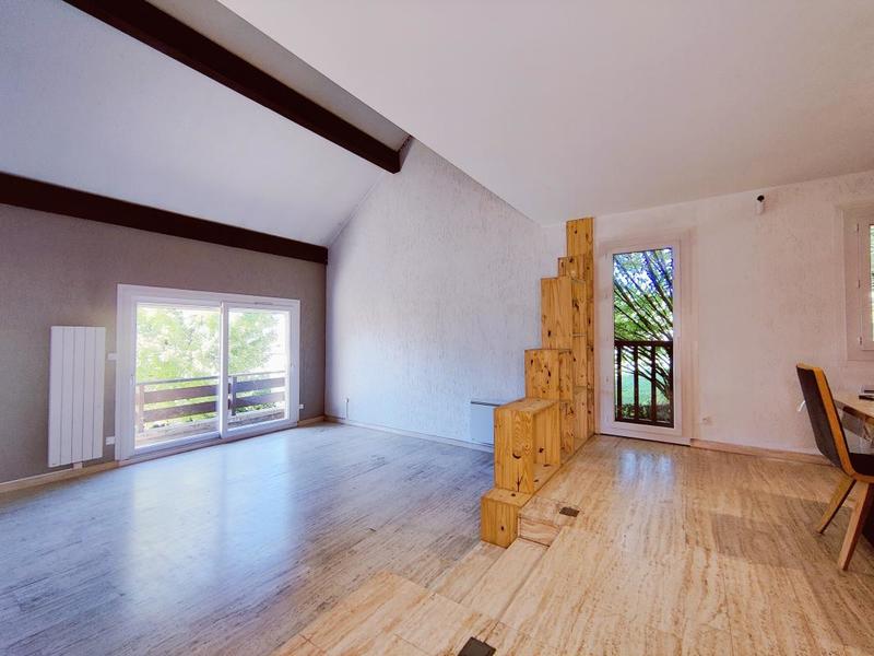 Maison - 170 m² - 6 pièces