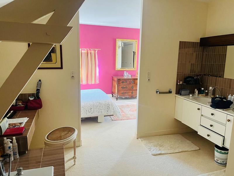 Maison - 359 m² - 11 pièces